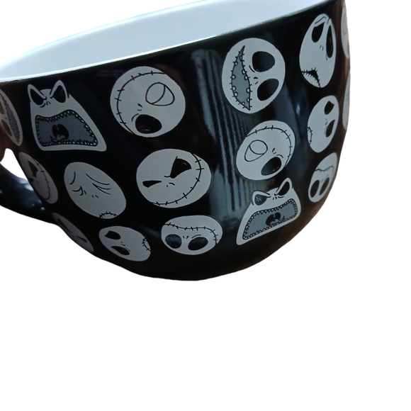 Nightmare Before Christmas mug - Picture 2 of 9